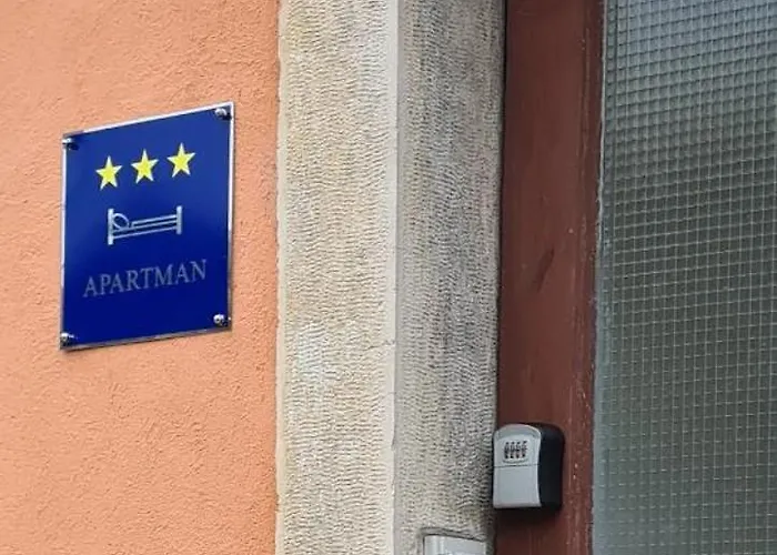 Ines - Pula Arena 아파트